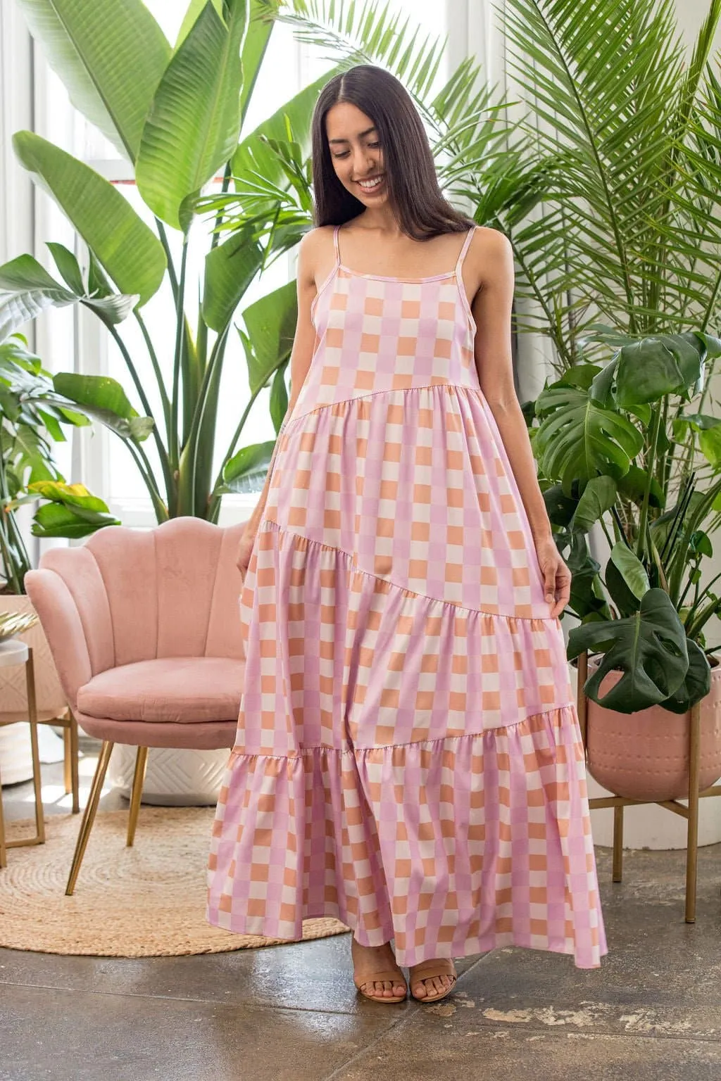 Nina's Dreamy Gingham Maxi Dress - Pink