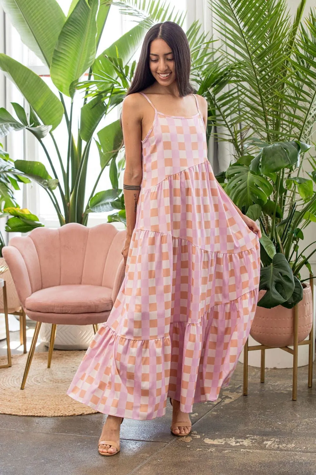 Nina's Dreamy Gingham Maxi Dress - Pink