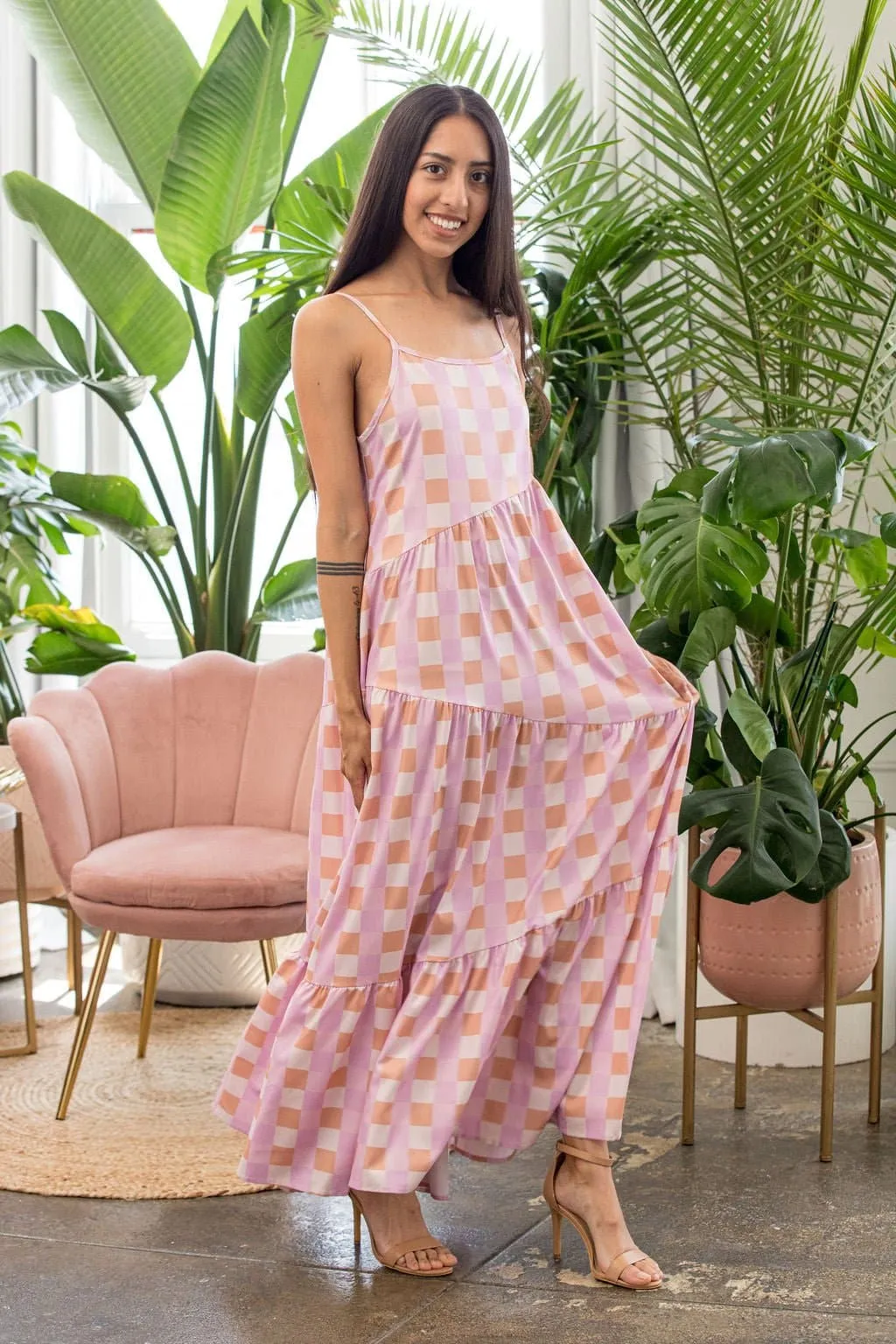 Nina's Dreamy Gingham Maxi Dress - Pink