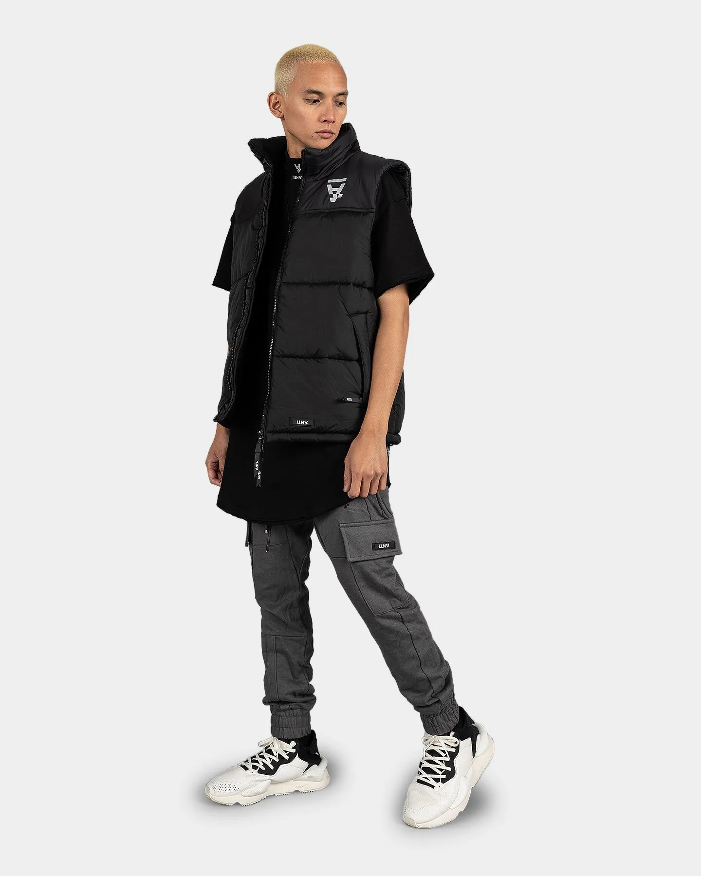 The Anti Order New Guard Trackpant Dark Graphite